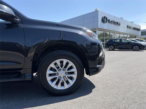 Used 2023 Lexus GX 460 Premium w/ Premium Package AWD/4WD image 17