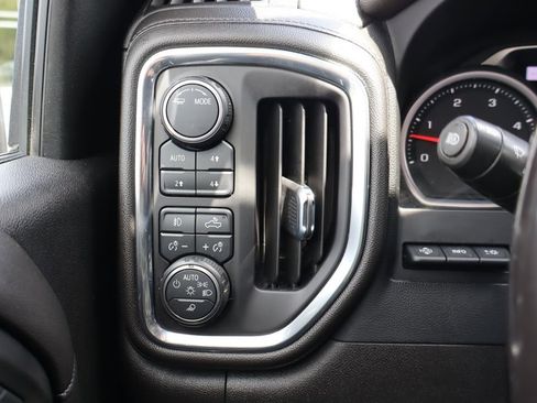 Used 2022 Chevrolet Silverado 3500 High Country AWD/4WD image 9
