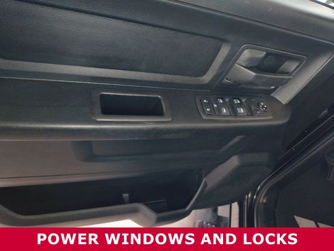 Used 2017 RAM 1500 Express w/ Black Ram 1500 Express Group image 20