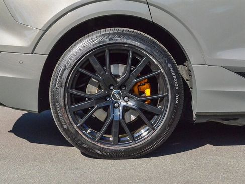 Used 2022 Audi e-tron Chronos w/ Chronos Package image 14