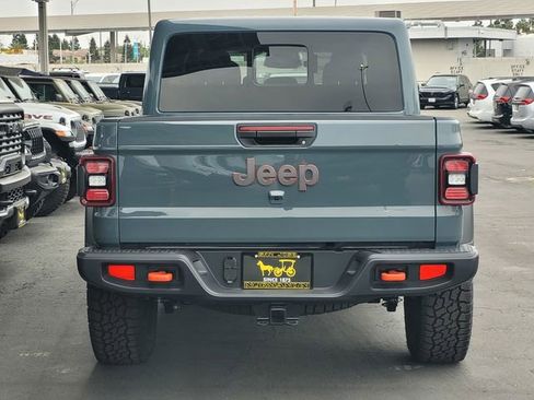 New 2026 Jeep Gladiator Mojave image 5
