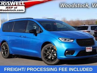 New 2026 Chrysler Pacifica Select w/ S Appearance Package video 1