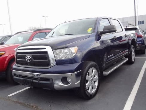 Used 2011 Toyota Tundra 4x4 CrewMax image 1