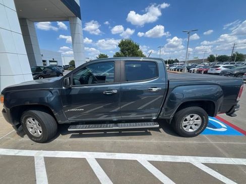 Used 2019 GMC Canyon 2WD Crew Cab w/ Convenience Package image 4
