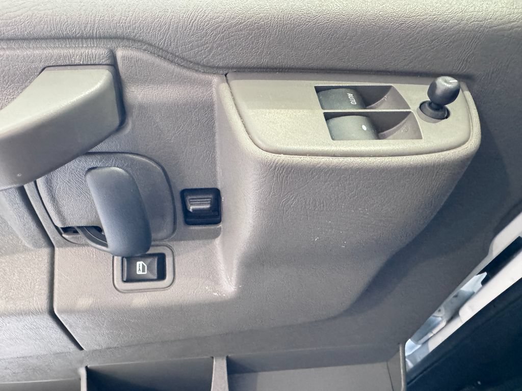 Used 2025 Chevrolet Express 3500 LT w/ LT Preferred Equipment Group RWD image 20
