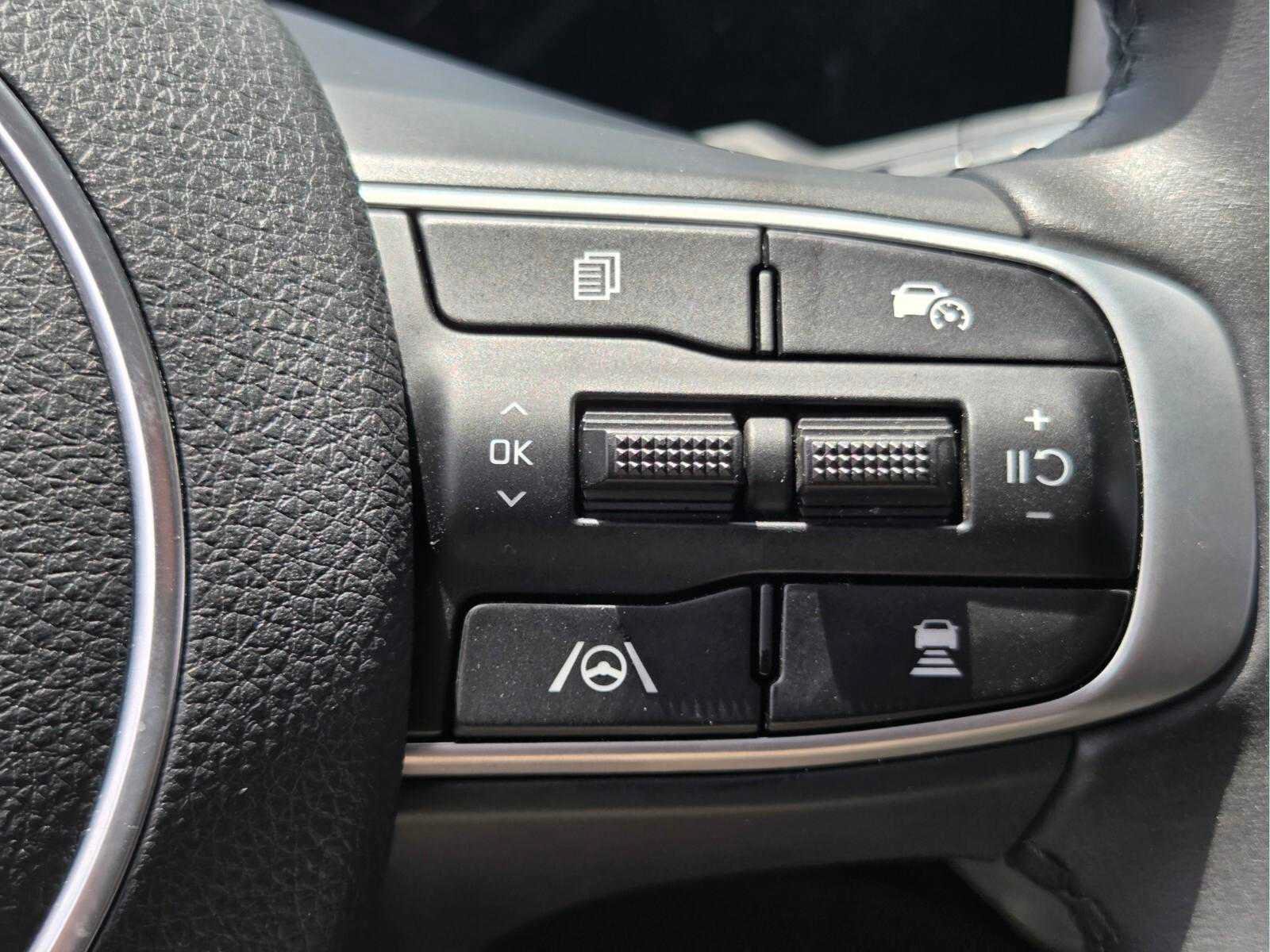 Used 2025 Kia K5 EX FWD image 30