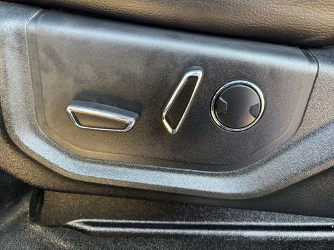 Used 2017 Ford F250 Lariat w/ Lariat Ultimate Package image 27