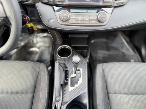 Used 2015 Toyota RAV4 XLE w/ Four Season Floor Mat Package image 19