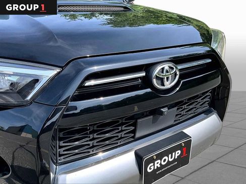 Certified 2024 Toyota 4Runner TRD Off-Road Premium w/ Off Road Premium Plus Package AWD/4WD image 32