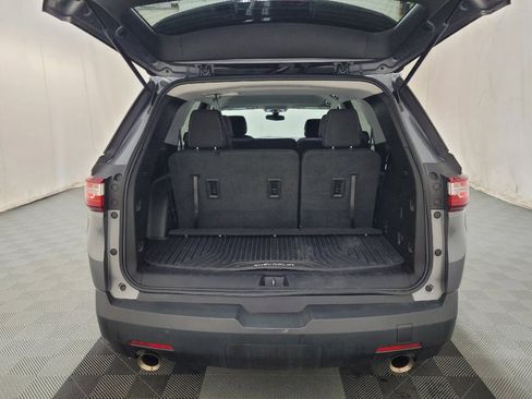 Used 2020 Chevrolet Traverse LS AWD/4WD image 29