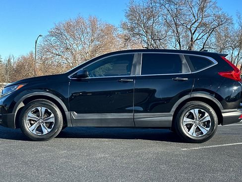 Used 2018 Honda CR-V LX image 2