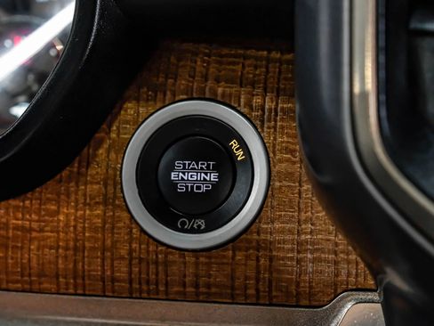 Used 2019 RAM 1500 Limited AWD/4WD image 24