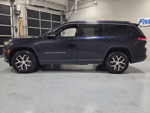 Used 2023 Jeep Grand Cherokee L Limited w/ Luxury Tech Group II RWD image 4