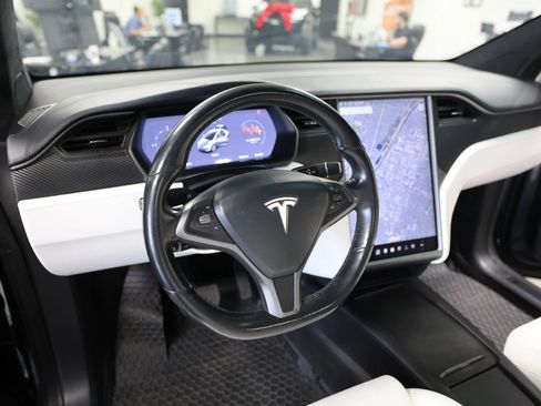 Used 2018 Tesla Model X 100D AWD/4WD image 16