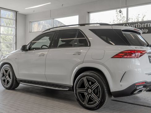Used 2025 Mercedes-Benz GLE 450e 4MATIC image 13