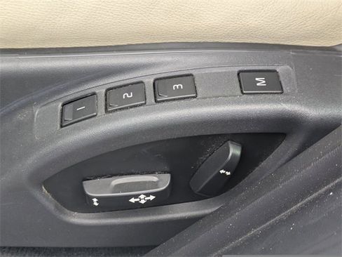 Used 2017 Volvo S60 T5 Inscription Platinum image 19