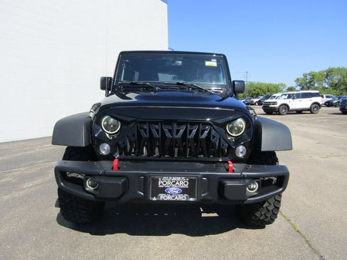 Used 2016 Jeep Wrangler Unlimited Rubicon AWD/4WD image 13