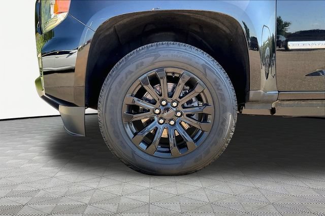 Used 2022 GMC Canyon Elevation w/ Elevation Premium Package AWD/4WD image 21