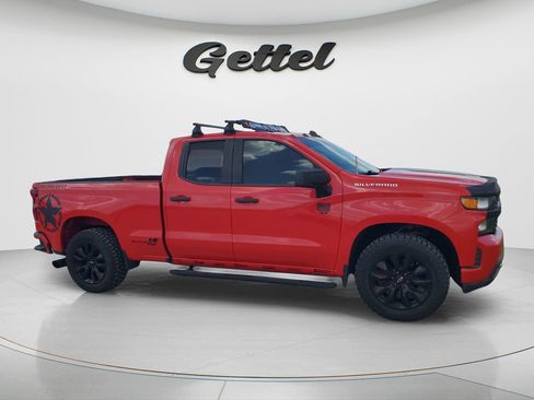 Used 2019 Chevrolet Silverado 1500 Custom w/ Custom Convenience Package image 2