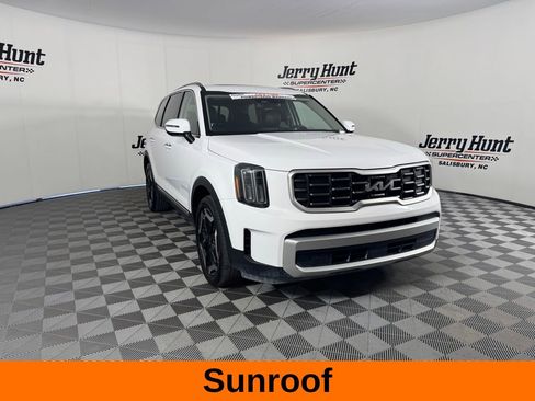 Used 2025 Kia Telluride S image 6