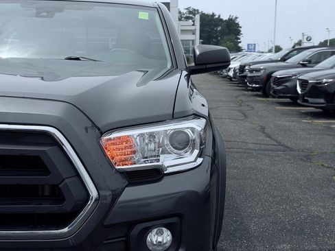 Used 2023 Toyota Tacoma TRD Sport AWD/4WD image 3