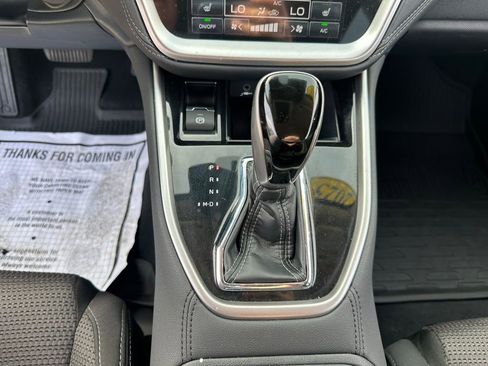 Used 2025 Subaru Outback Premium image 29