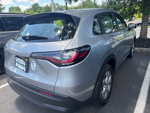 Used 2023 Honda HR-V LX image 4