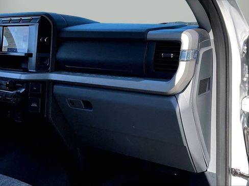 Used 2023 Ford F250 XLT AWD/4WD image 19