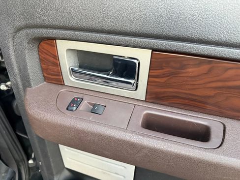 Used 2010 Ford F150 Platinum image 22