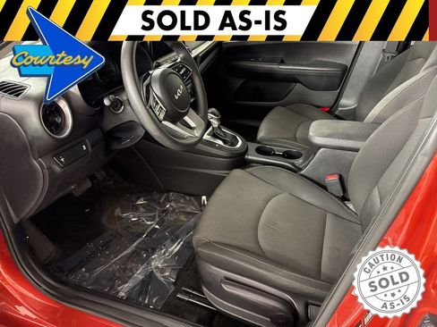 Used 2022 Kia Forte LXS FWD image 25