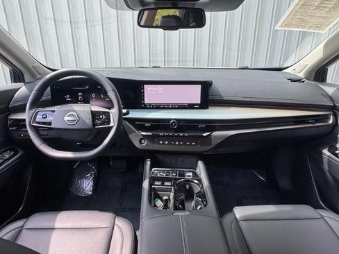 Used 2025 Nissan Murano SL AWD/4WD image 12