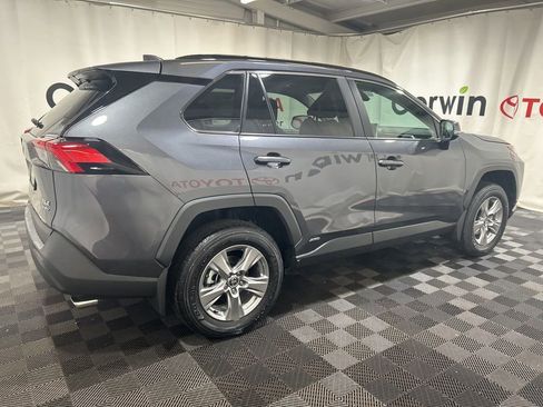 Used 2025 Toyota RAV4 XLE w/ Convenience Package image 8