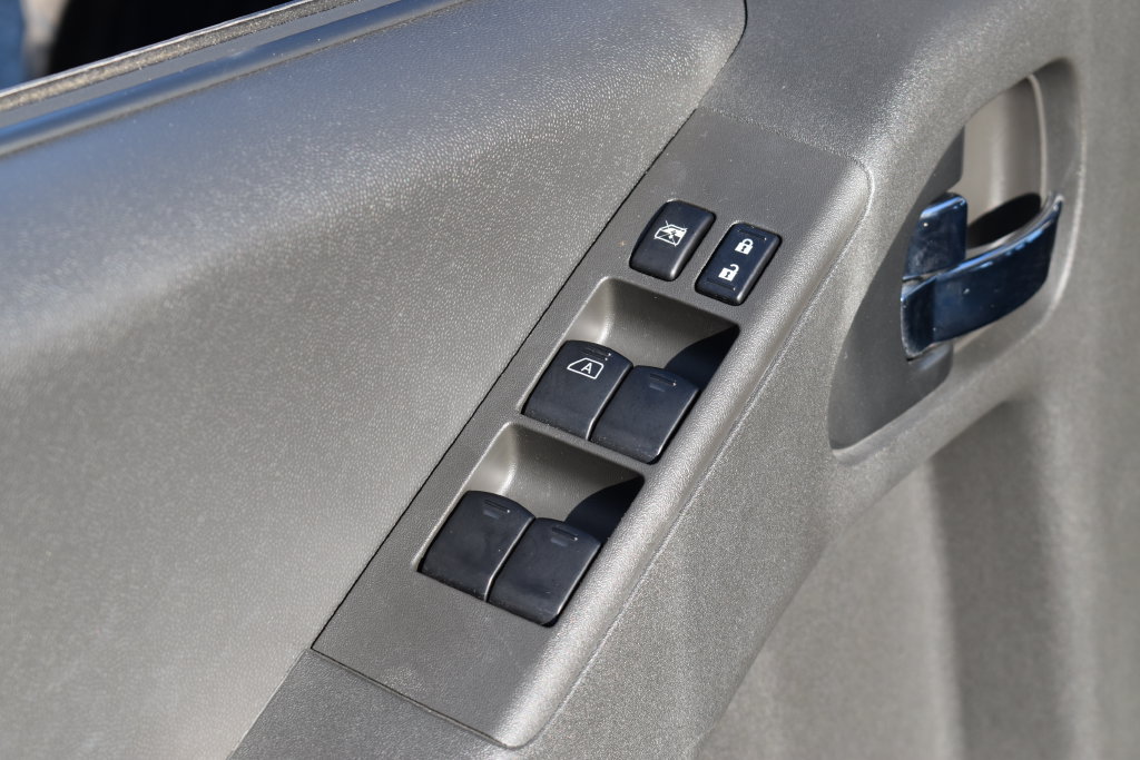 Used 2019 Nissan Frontier PRO-4X AWD/4WD image 26