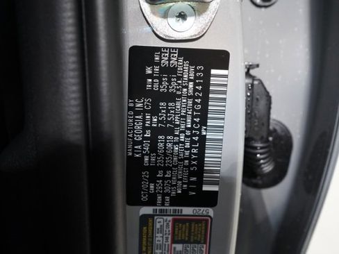 New 2026 Kia Sorento S image 37