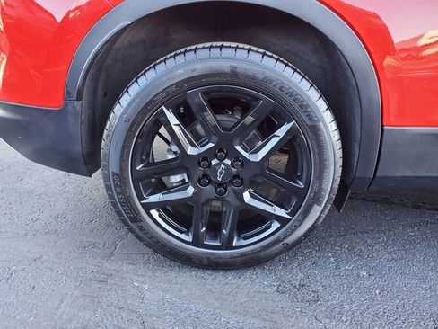 Certified 2024 Chevrolet Blazer LT w/ LPO, Black Grille Bar Package image 9