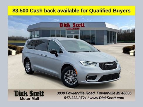 New 2026 Chrysler Pacifica Select image 1