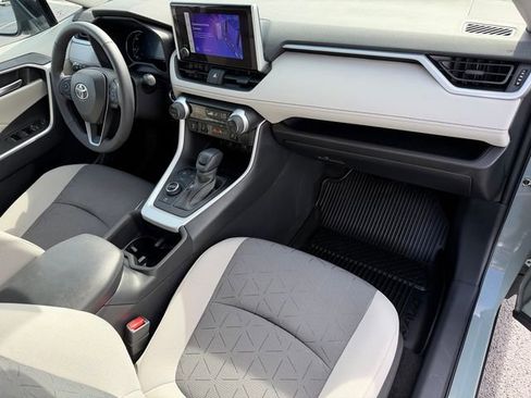 Certified 2023 Toyota RAV4 XLE w/ Convenience Package AWD/4WD image 19