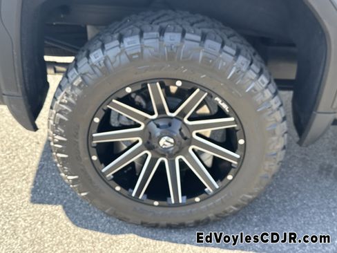 Used 2023 GMC Sierra 1500 AT4 w/ AT4 Premium Package image 22