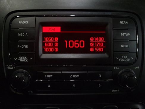 Used 2016 Kia Forte LX image 25