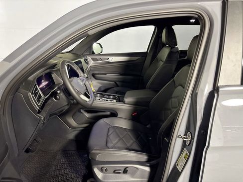 New 2026 Volkswagen Atlas Cross Sport SE AWD/4WD image 11