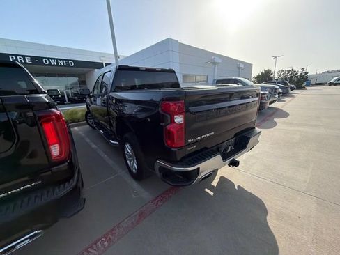 Used 2021 Chevrolet Silverado 1500 LT w/ Z71 Off-Road Package AWD/4WD image 5