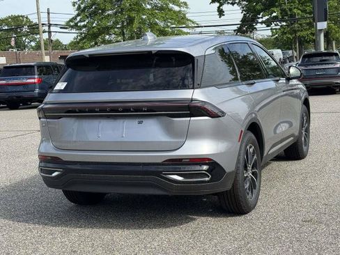 New 2026 Lincoln Nautilus Premier AWD/4WD image 3