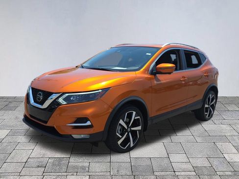 Used 2022 Nissan Rogue Sport SL w/ Premium Package AWD/4WD image 3