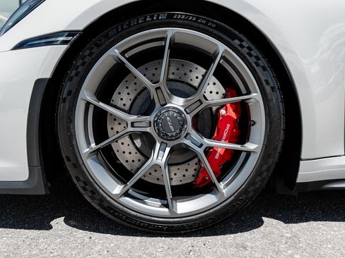 Used 2024 Porsche 911 GT3 RWD image 6