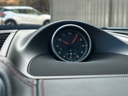 Used 2018 Porsche Cayenne Platinum Edition image 30