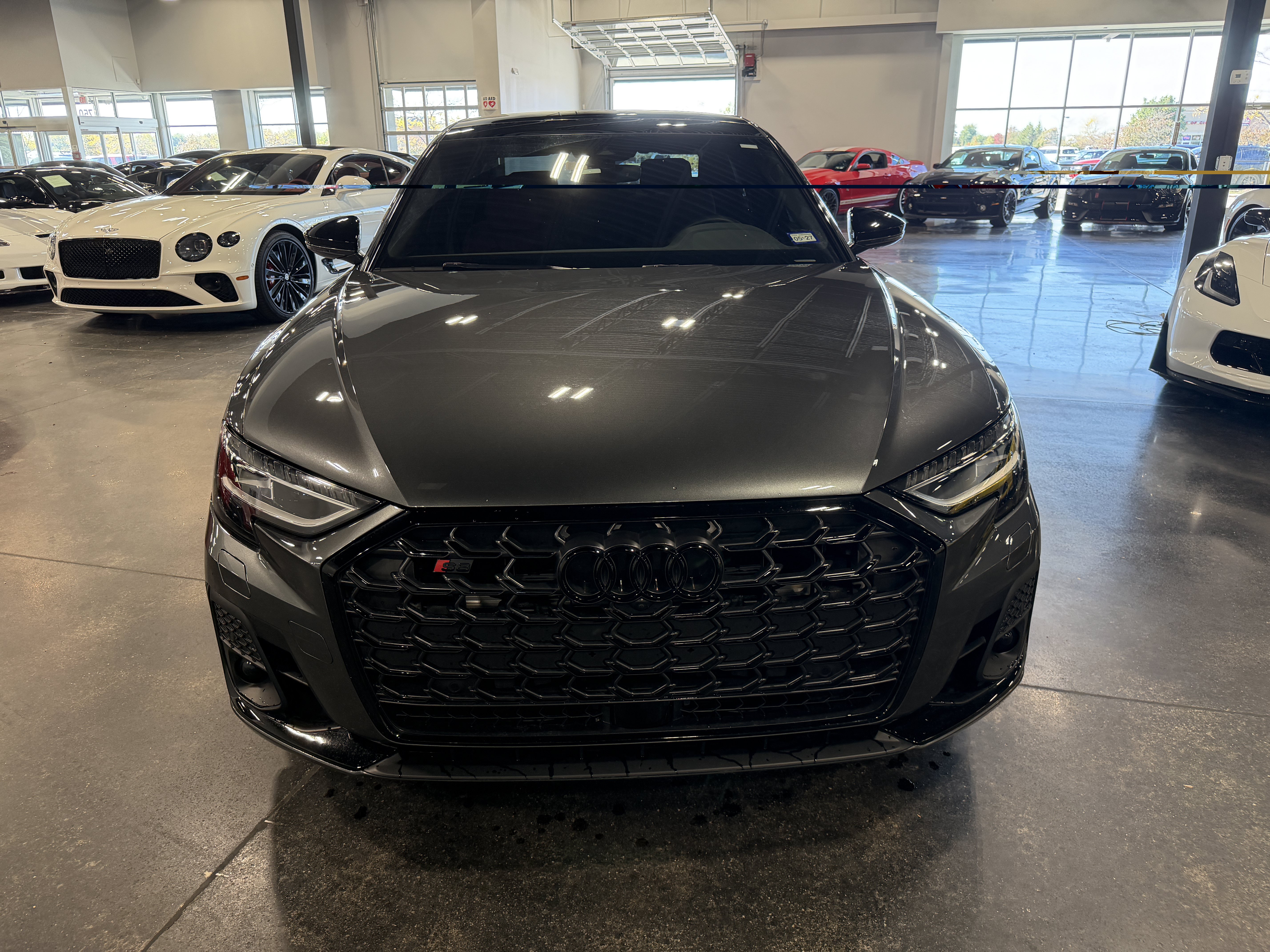 Used 2024 Audi S8 AWD/4WD image 2
