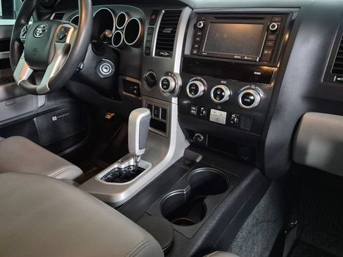 Certified 2016 Toyota Sequoia Limited AWD/4WD image 40