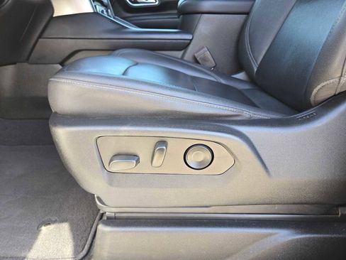 Used 2022 Chevrolet Tahoe LT w/ Luxury Package image 22