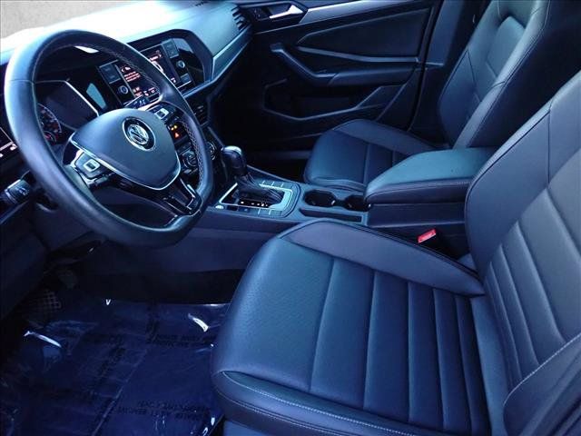 Used 2021 Volkswagen Jetta SE w/ SE Cold Weather Package FWD image 10