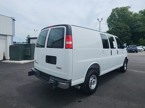 Used 2025 GMC Savana 2500 w/ Driver Convenience Package RWD image 5